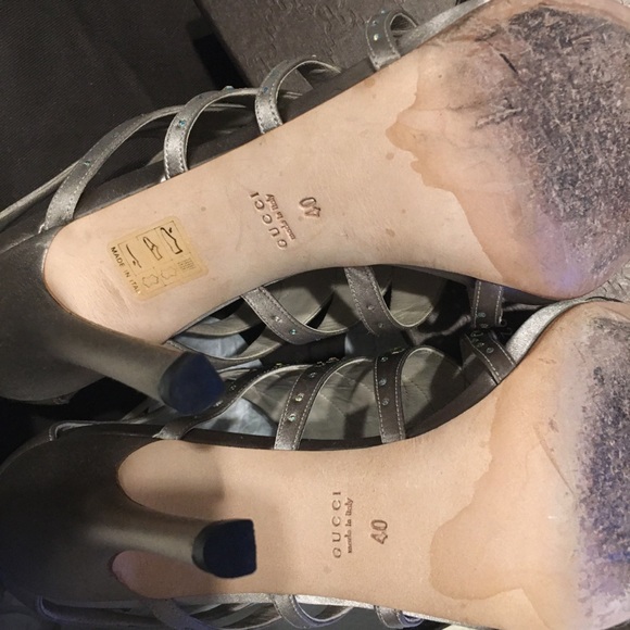GUCCI High Heel stilettos.  Gently used.  Size 40 (10). - Picture 8 of 8